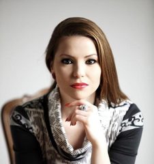 GolaidoStainedGlass Online