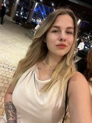 Alina Blagodar Online