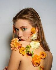 Анна Нова Online